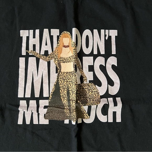 🔥SALE - any 4/$20. Shania Gildan Black Cotton T-Shirt - Picture 2 of 3